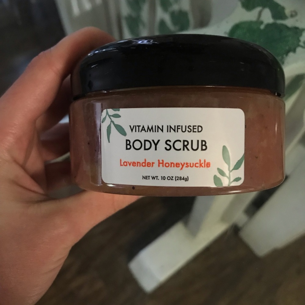 Dr.Brite Lavender honeysuckle body scrub